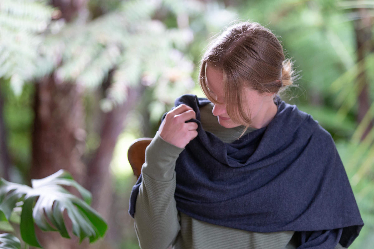 Moana Wrap Charcoal